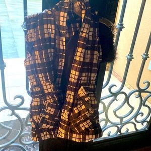 Ladies plaid winter vest with zip off hoodie with black faux fur belted size M